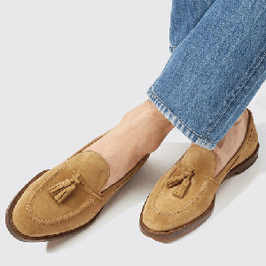 How to Style Leather Loafers: A Complete Guide